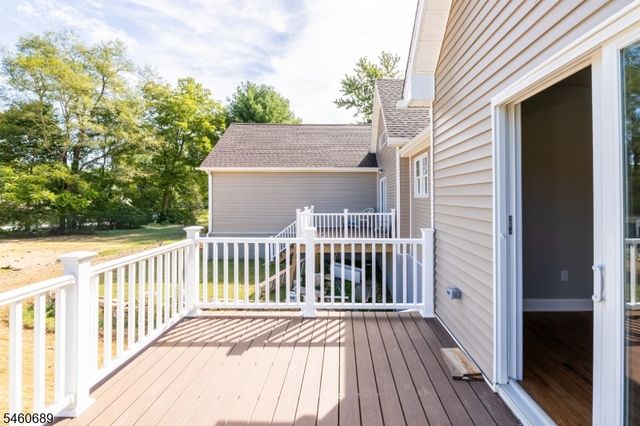 81 Belview Rd, Lopatcong Twp., NJ 08865