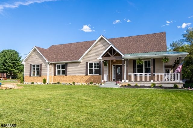 81 Belview Rd, Lopatcong Twp., NJ 08865