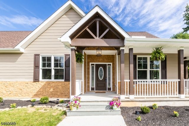 81 Belview Rd, Lopatcong Twp., NJ 08865