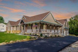 81 Belview Rd, Lopatcong Twp., NJ 08865