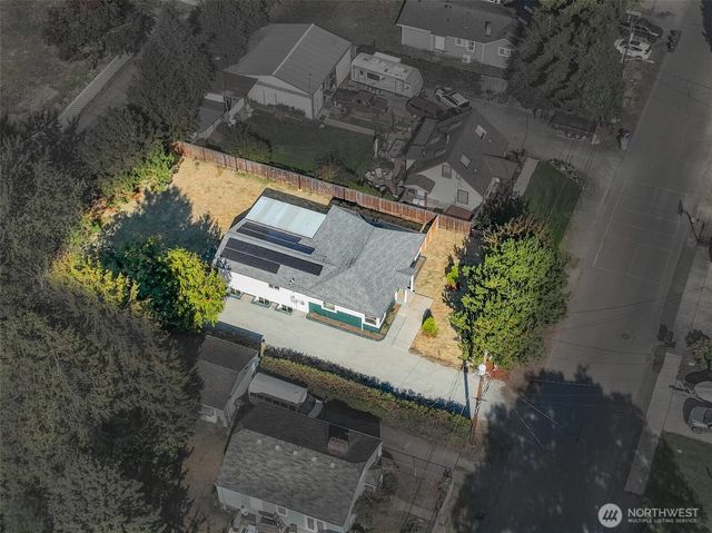 2928 38th Avenue NE, Tacoma, WA 98422
