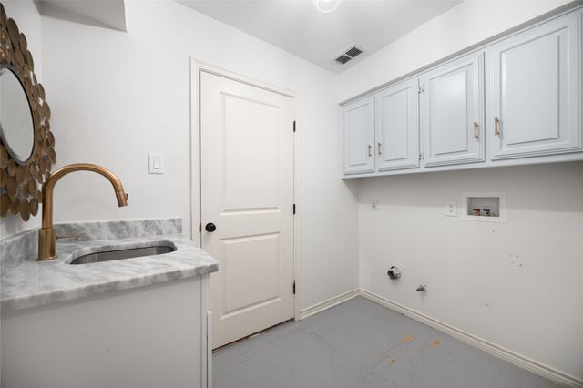 9535 Viewside Drive, Dallas, TX 75231