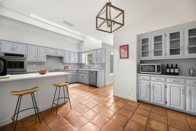 9535 Viewside Drive, Dallas, TX 75231