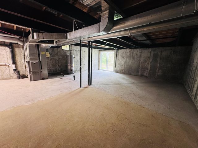 2432 Bond Street, Niles, MI 49120