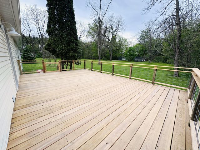 2432 Bond Street, Niles, MI 49120