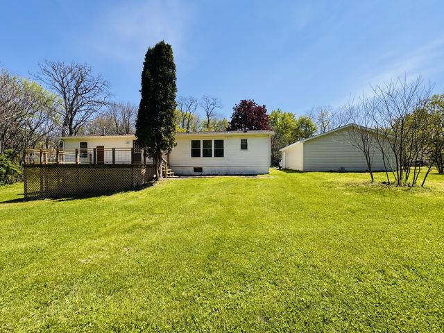 2432 Bond Street, Niles, MI 49120