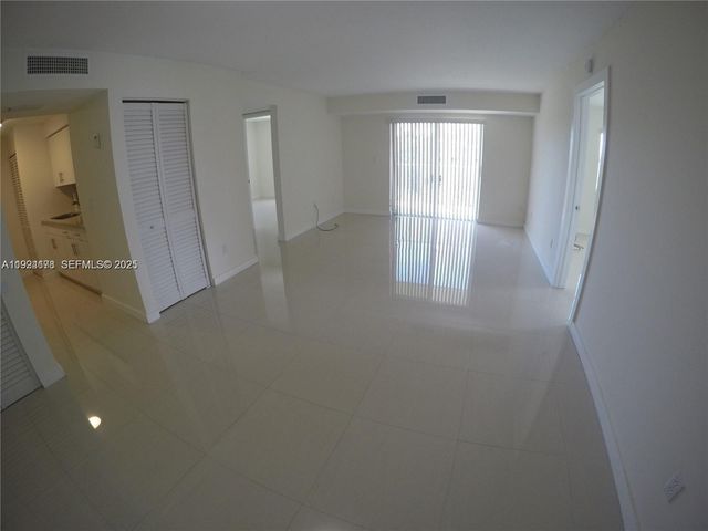 8200 SW 210th St 320, Cutler Bay, FL 33189