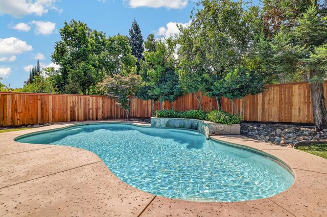 2108 Summer Dr, El Dorado Hills, CA 95762