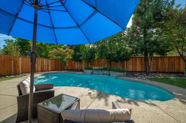 2108 Summer Dr, El Dorado Hills, CA 95762