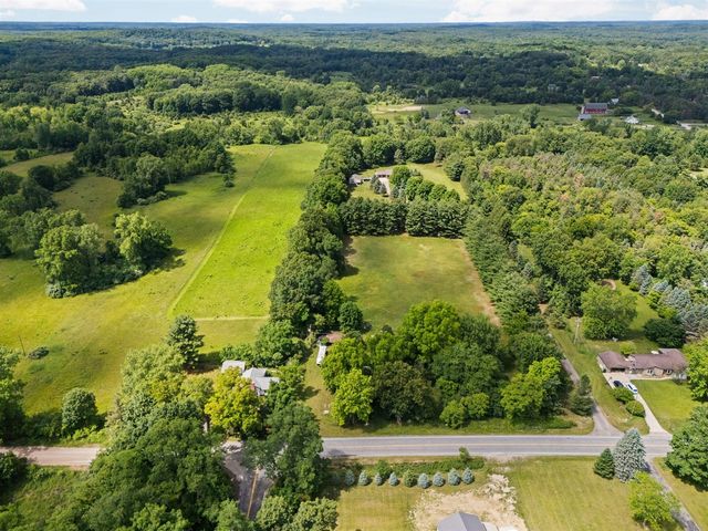 18250 Bush Road, Chelsea, MI 48118