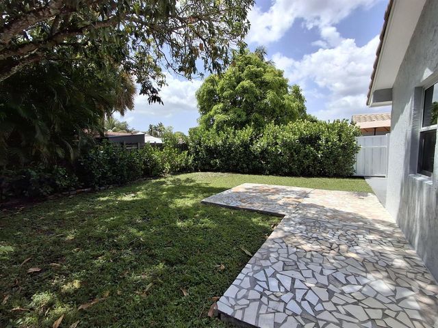 3731 NW 110TH Avenue NW A-B, Coral Springs, FL 33065