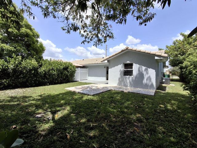 3731 NW 110TH Avenue NW A-B, Coral Springs, FL 33065
