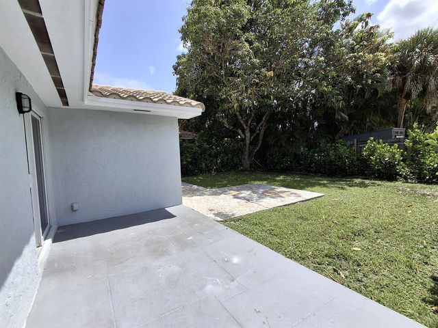 3731 NW 110TH Avenue NW A-B, Coral Springs, FL 33065