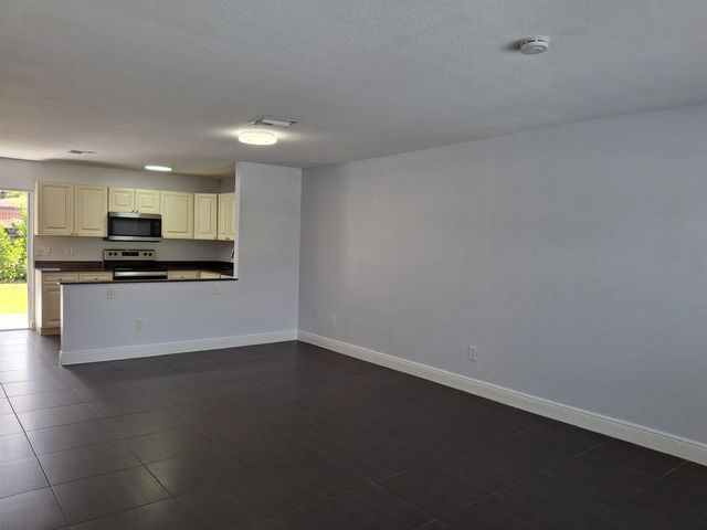 3731 NW 110TH Avenue NW A-B, Coral Springs, FL 33065