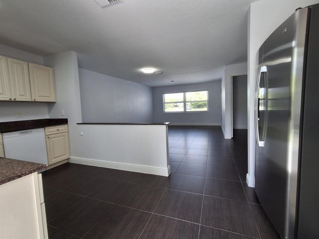 3731 NW 110TH Avenue NW A-B, Coral Springs, FL 33065