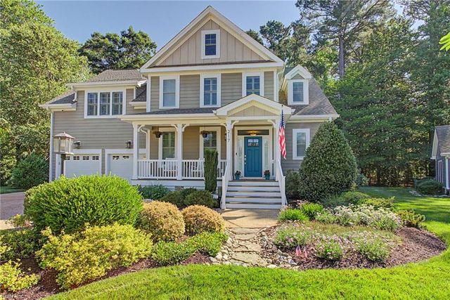 217 Summerhouse LN, Carrollton, VA 23314
