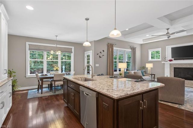 217 Summerhouse LN, Carrollton, VA 23314