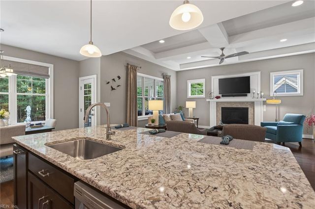 217 Summerhouse LN, Carrollton, VA 23314