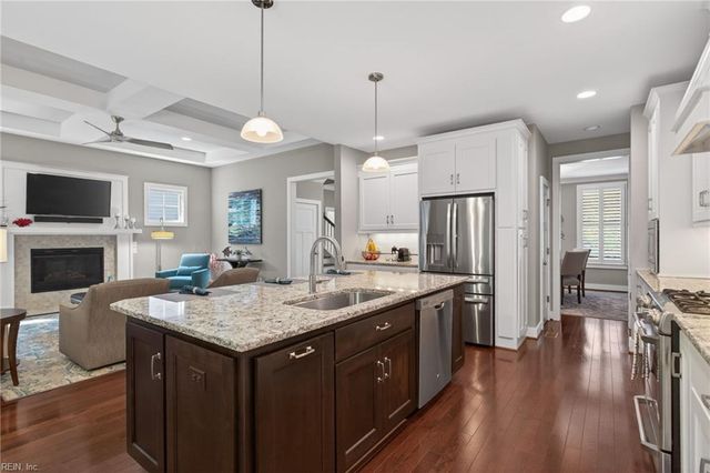 217 Summerhouse LN, Carrollton, VA 23314