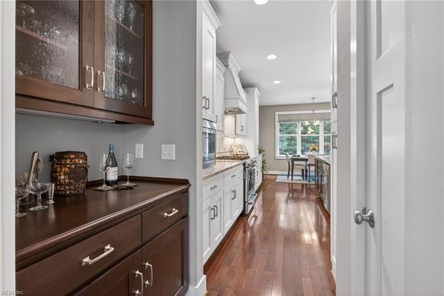 217 Summerhouse LN, Carrollton, VA 23314