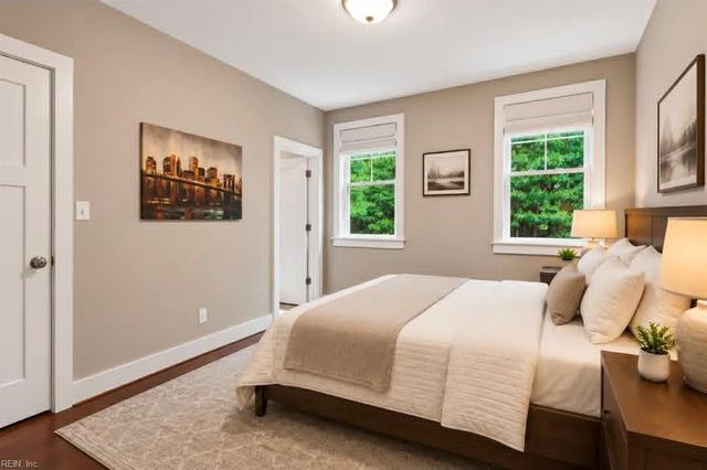 217 Summerhouse LN, Carrollton, VA 23314