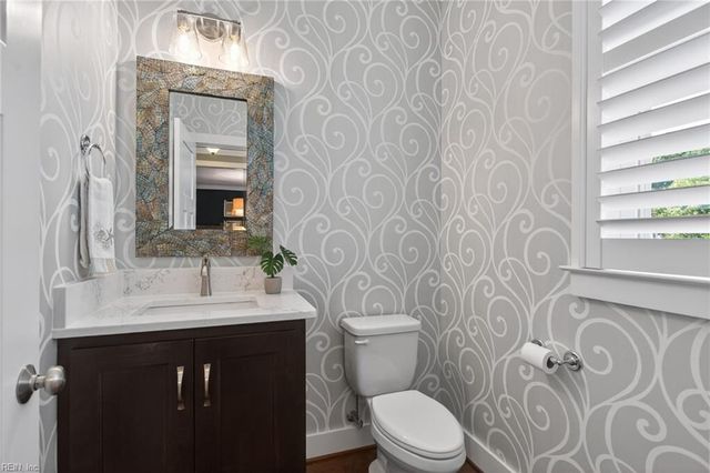 217 Summerhouse LN, Carrollton, VA 23314