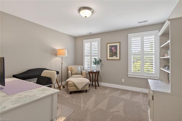 217 Summerhouse LN, Carrollton, VA 23314