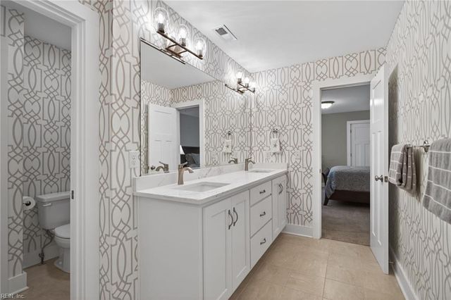 217 Summerhouse LN, Carrollton, VA 23314