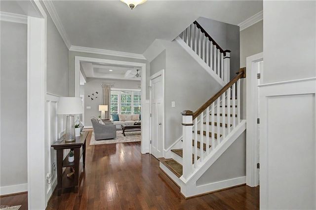 217 Summerhouse LN, Carrollton, VA 23314