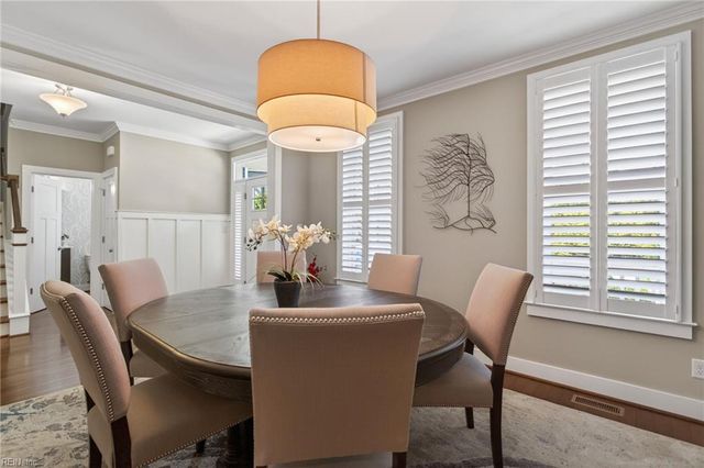 217 Summerhouse LN, Carrollton, VA 23314