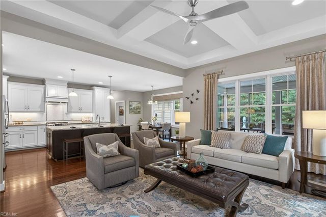 217 Summerhouse LN, Carrollton, VA 23314