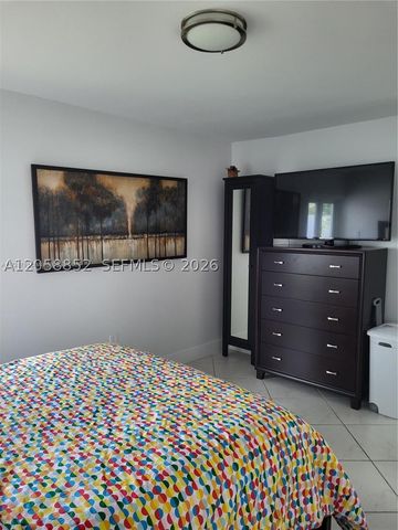 15037 SW 138th Ter 15037, Miami, FL 33196