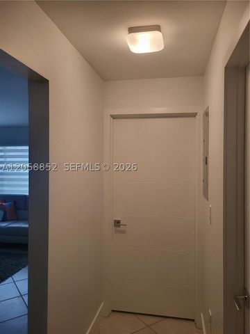 15037 SW 138th Ter 15037, Miami, FL 33196