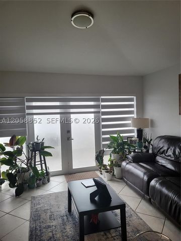 15037 SW 138th Ter 15037, Miami, FL 33196