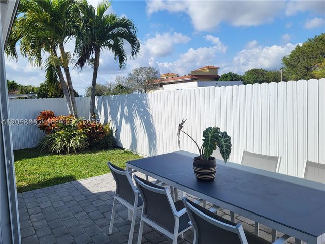 15037 SW 138th Ter 15037, Miami, FL 33196
