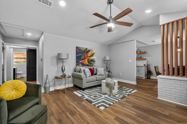 1700 Lilac Circle, Little Rock, AR 72202