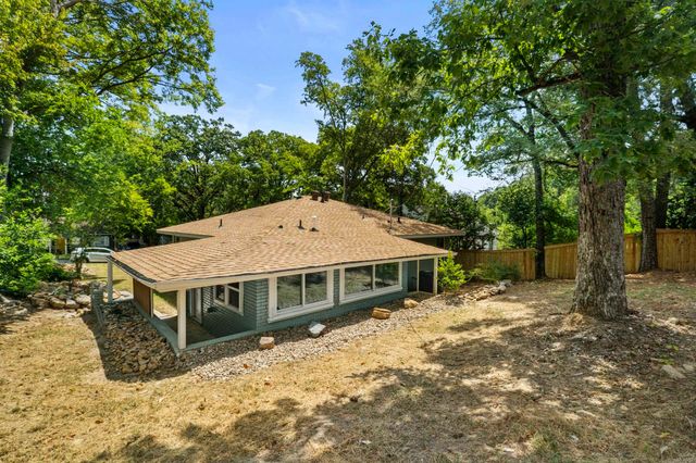 1700 Lilac Circle, Little Rock, AR 72202