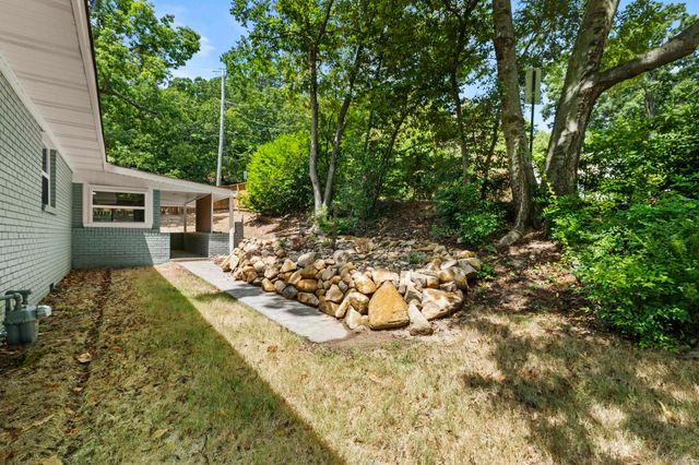 1700 Lilac Circle, Little Rock, AR 72202