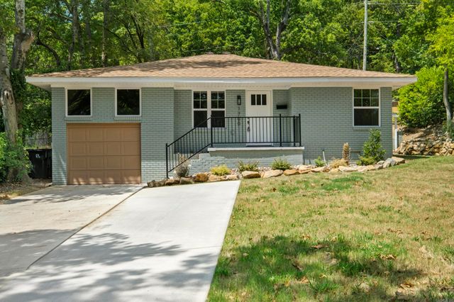 1700 Lilac Circle, Little Rock, AR 72202