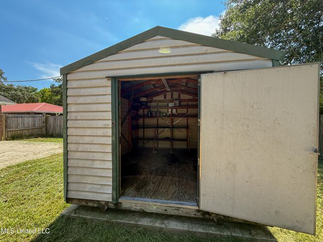 9408 Point Aux Chenes Road, Ocean Springs, MS 39564