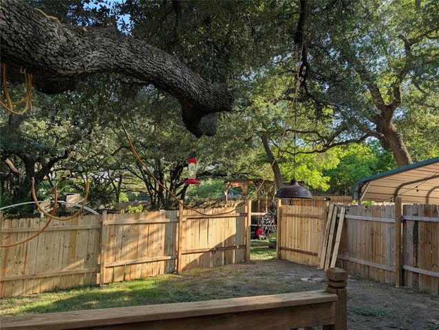 10801 W Lakeview DR, Jonestown, TX 78645