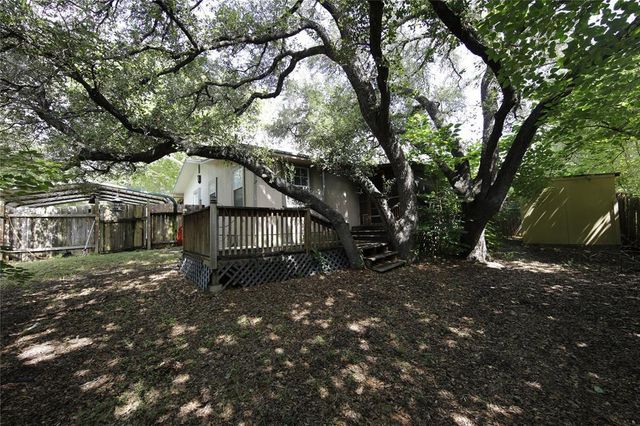 10801 W Lakeview DR, Jonestown, TX 78645