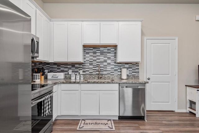 11636 Vistawood Street, Willis, TX 77318