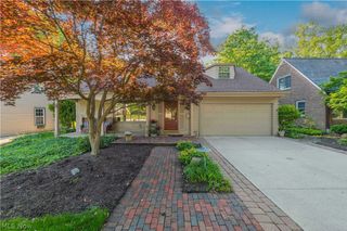 377 Lake Park Drive, Bay Village, OH 44140