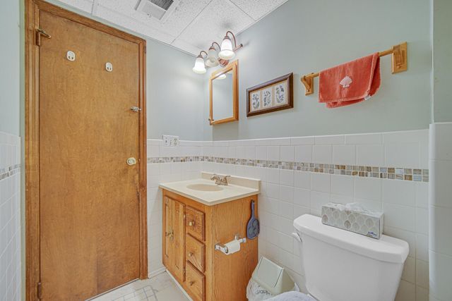 812 Fox Point Drive, Chesterton, IN 46304