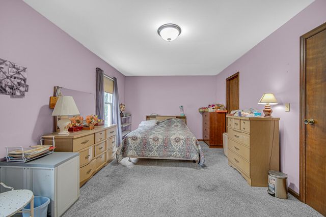 812 Fox Point Drive, Chesterton, IN 46304