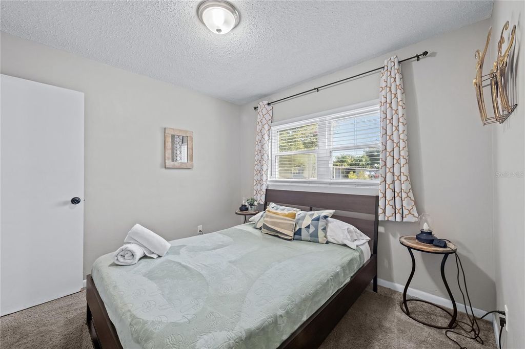 Image 20 of property listing at 5320 BRERETON AVENUE, Orlando, FL 32839