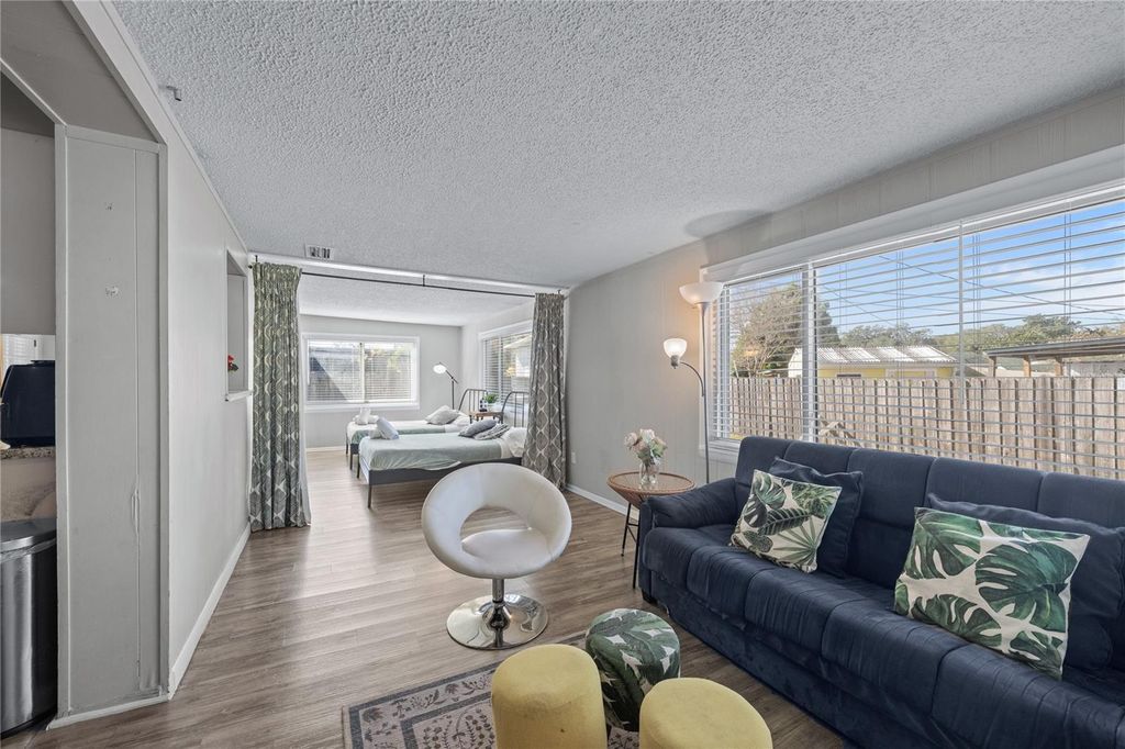 Image 25 of property listing at 5320 BRERETON AVENUE, Orlando, FL 32839