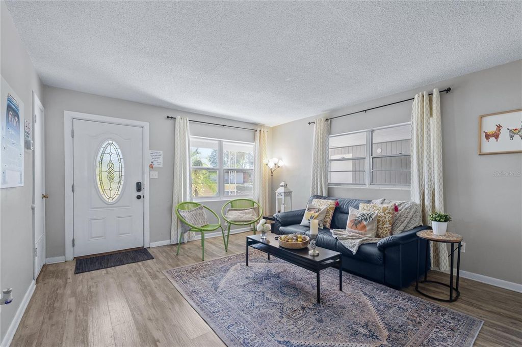Image 5 of property listing at 5320 BRERETON AVENUE, Orlando, FL 32839