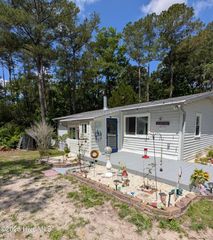 1203 Ocean Trail Court SW, Supply, NC 28462